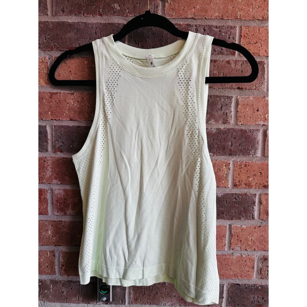Lululemon Womens Mint Green Stretch Relaxed Fit Train To Be Tank Tops Size 2 NWT - Picture 1 of 4